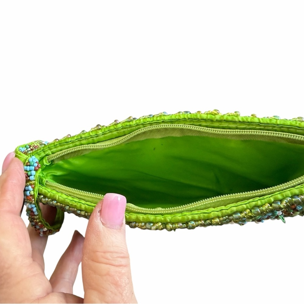 Vintage Seabead Beaded Green Wristlet/Clutch - Picture 3 of 7